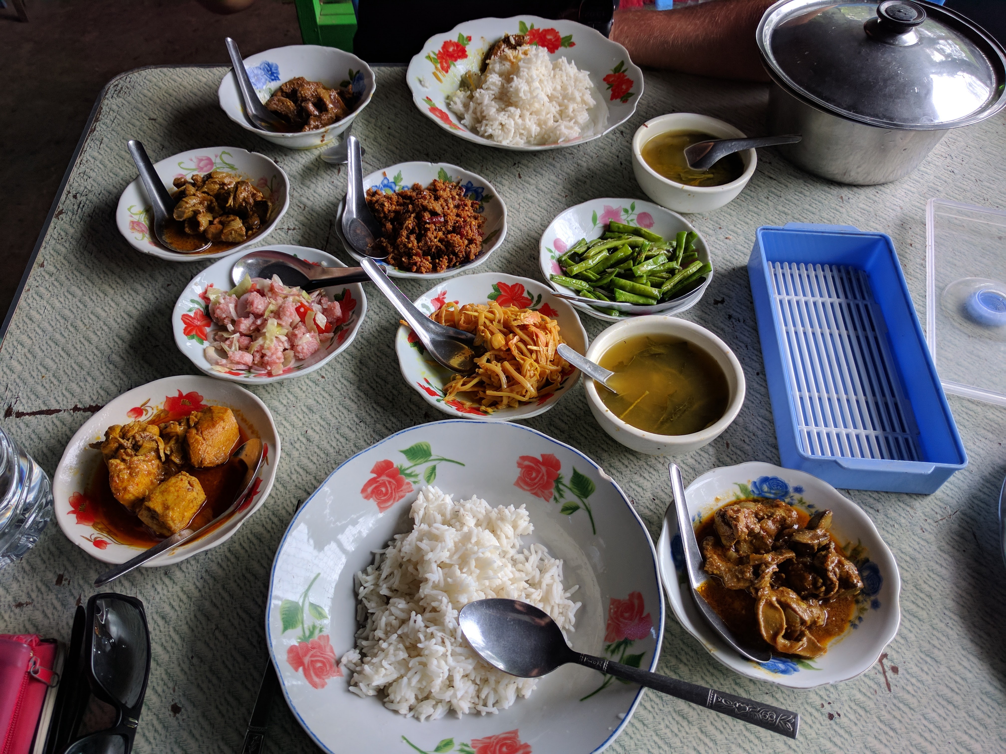 Premier repas birman